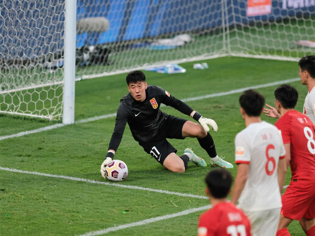 是他在比赛 是他在比赛